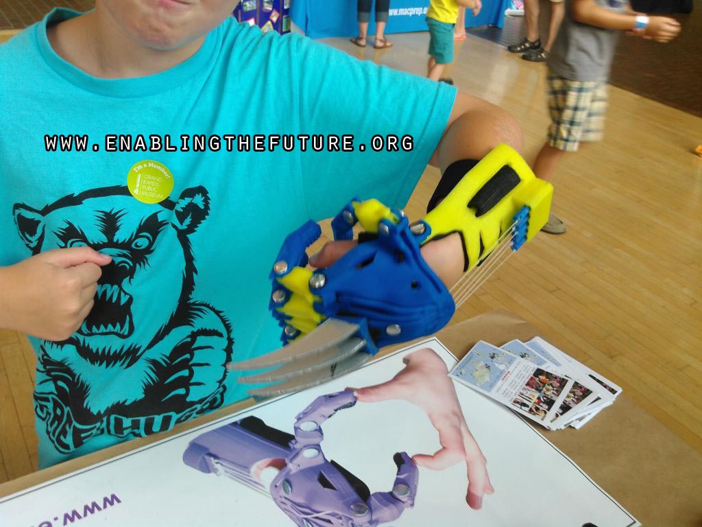 wolverine hand toy